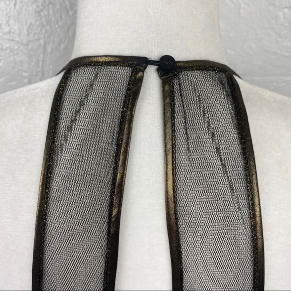 BCBG MaxAzria gold metallic lace "Tenya"
cocktail mini dress size 6 - Picture 7 of 12